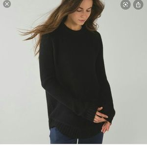 Lululemon Passage sweater